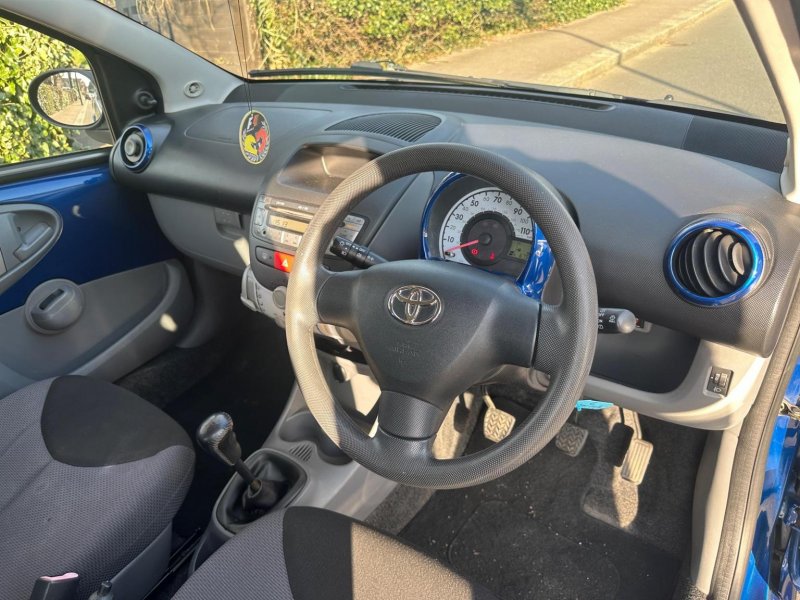 TOYOTA AYGO