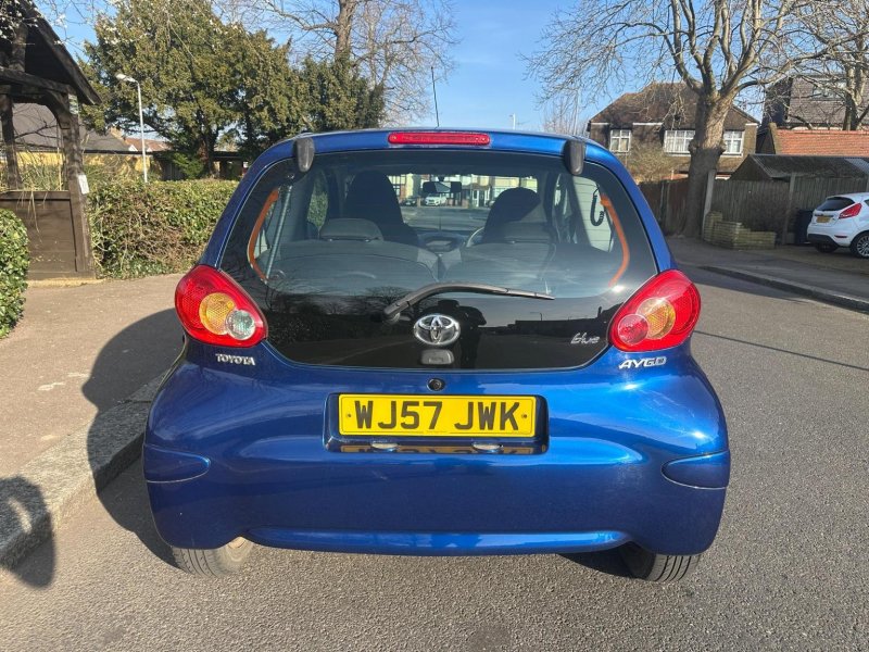 TOYOTA AYGO