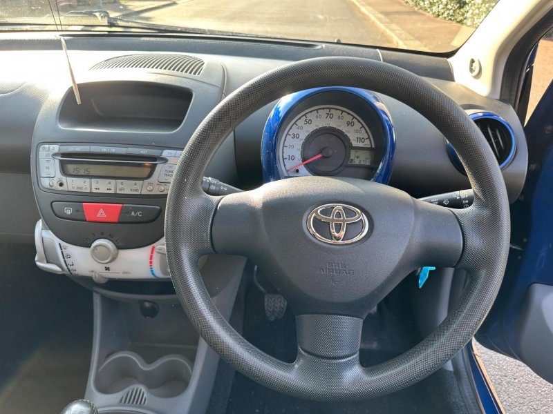 TOYOTA AYGO