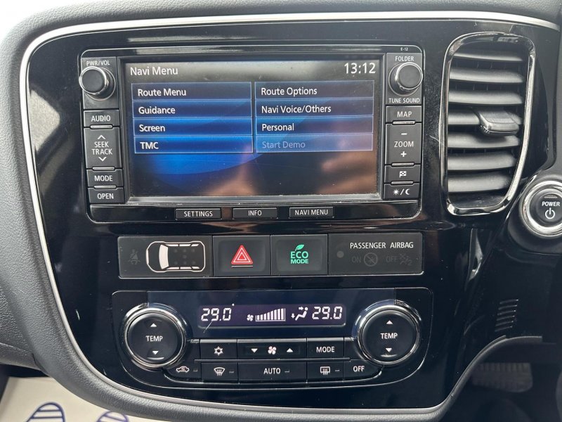 MITSUBISHI OUTLANDER