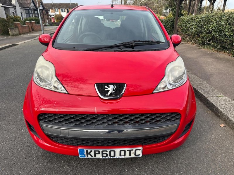 PEUGEOT 107
