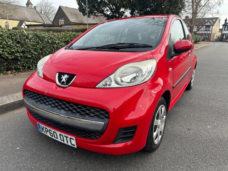 PEUGEOT 107