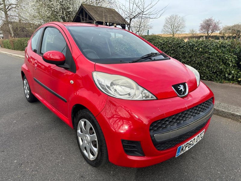 PEUGEOT 107
