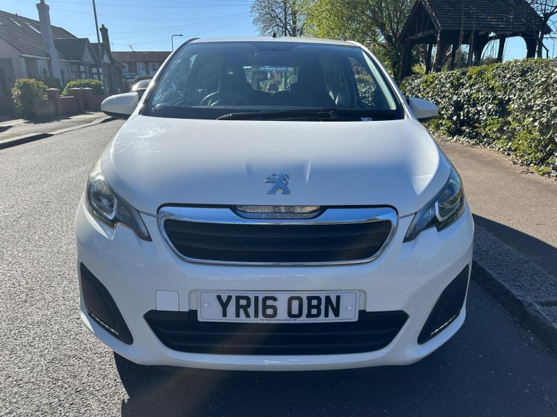 PEUGEOT 108