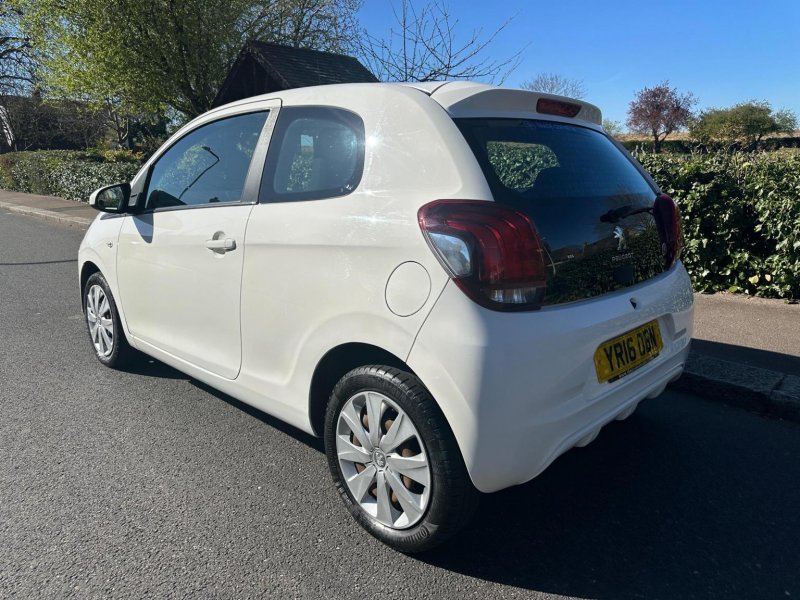PEUGEOT 108