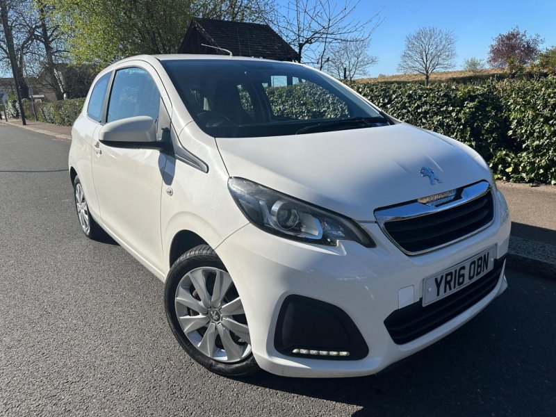PEUGEOT 108