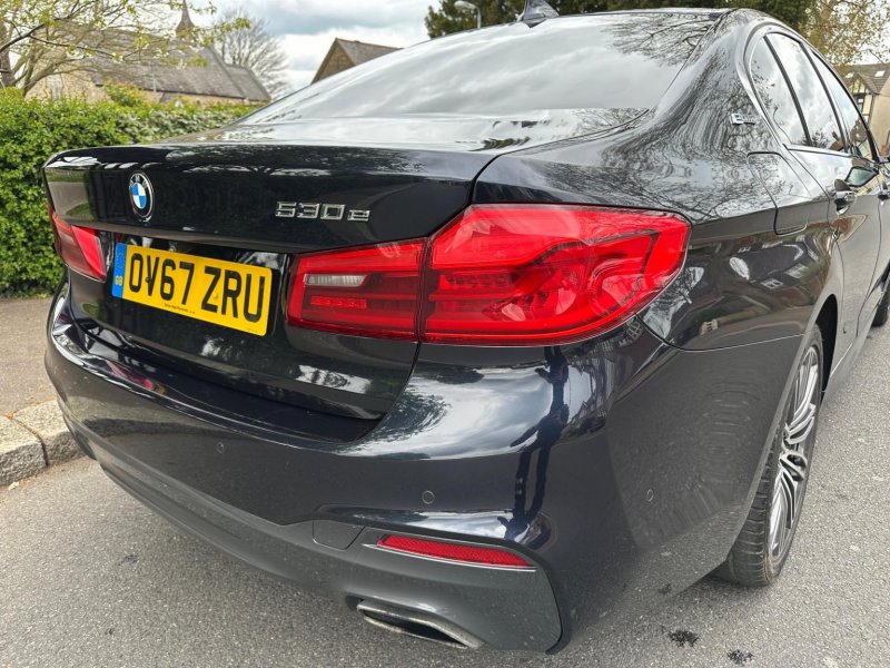 BMW 5 SERIES