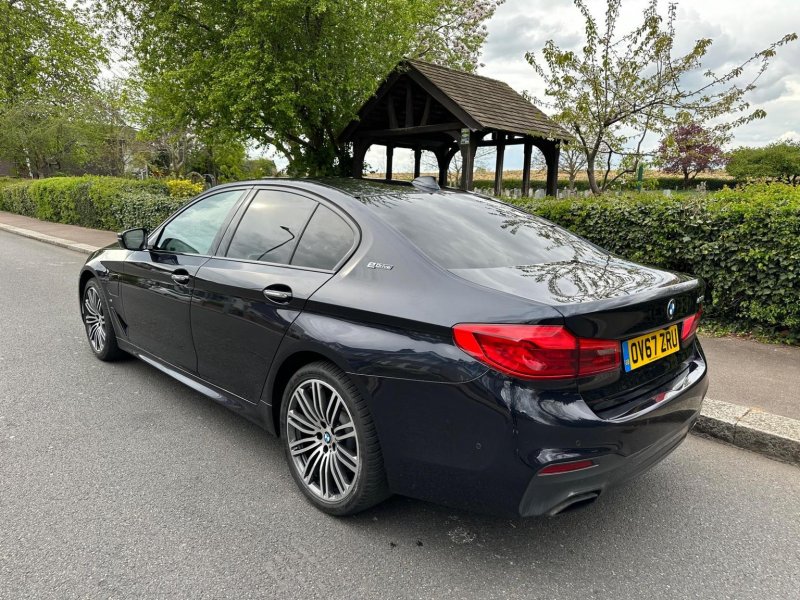 BMW 5 SERIES