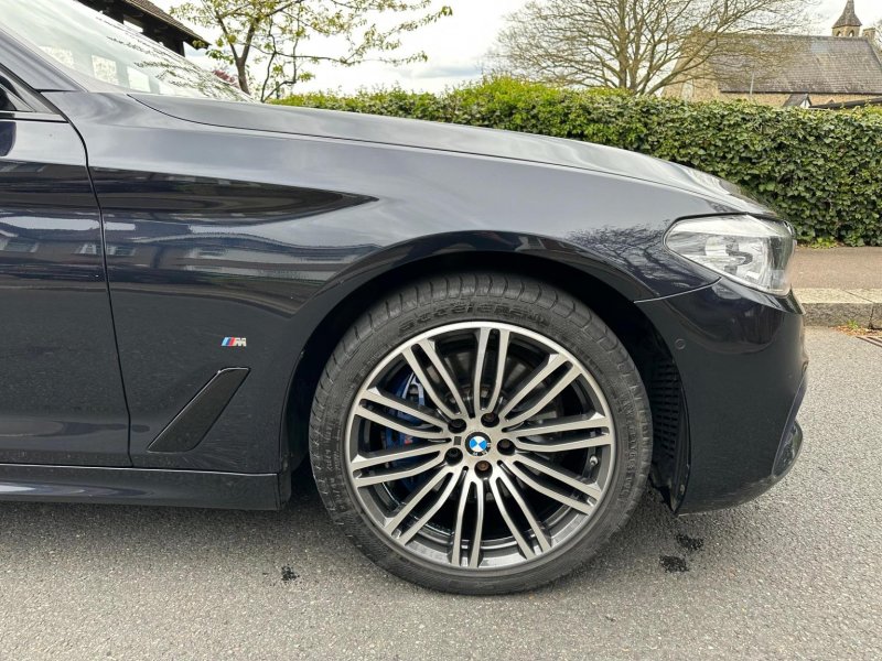 BMW 5 SERIES