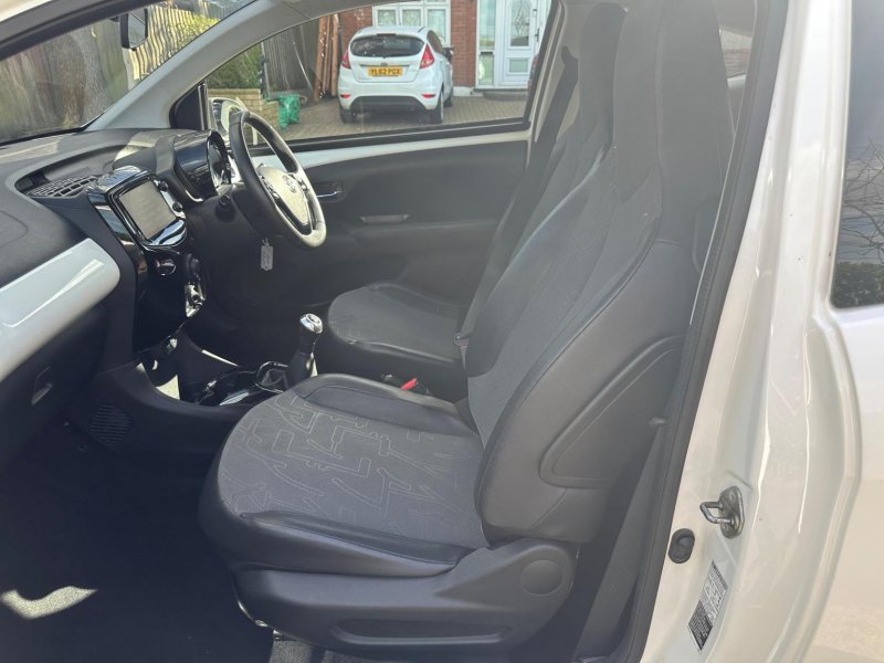 TOYOTA AYGO