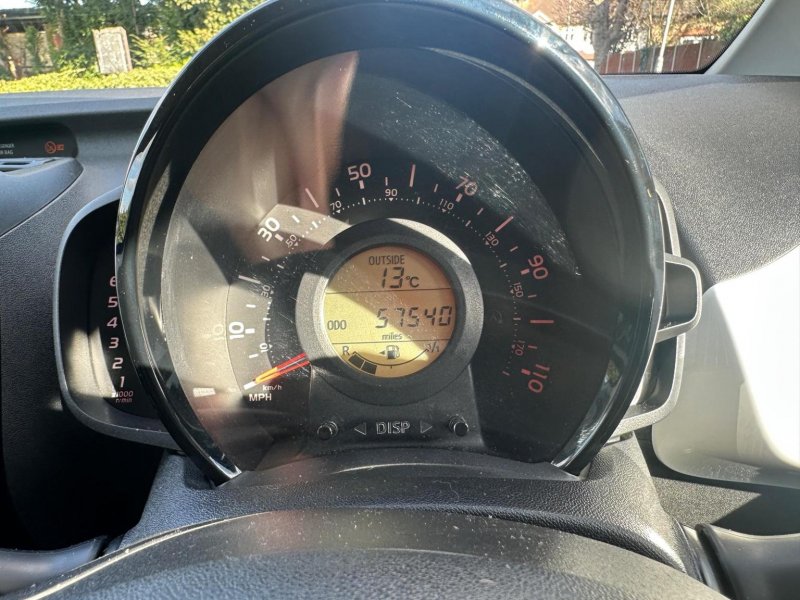 TOYOTA AYGO