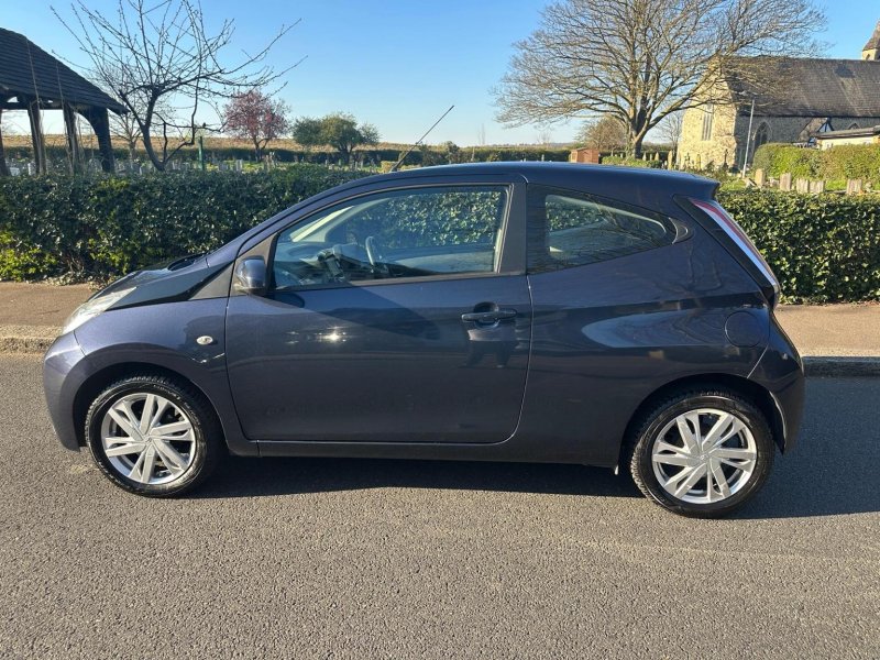 TOYOTA AYGO