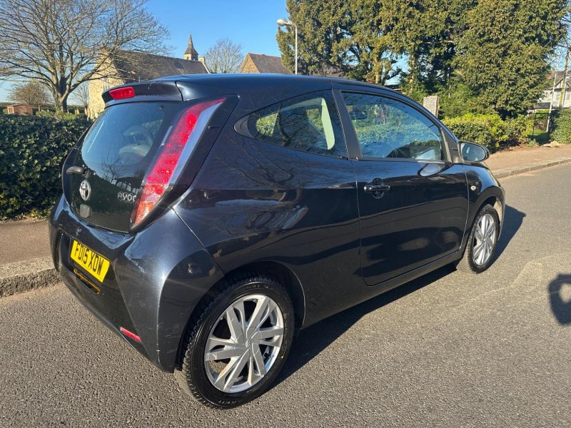 TOYOTA AYGO