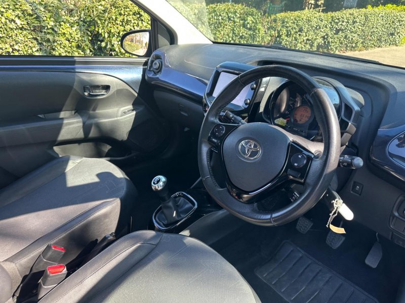 TOYOTA AYGO