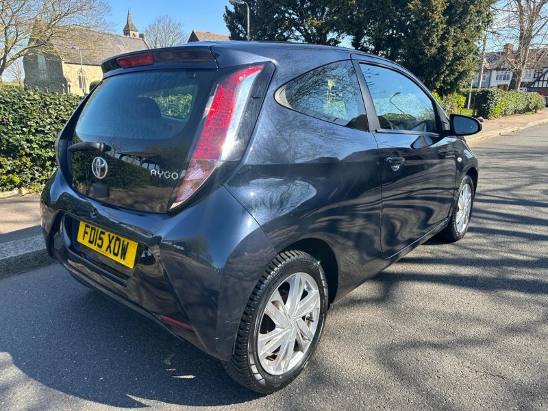 TOYOTA AYGO