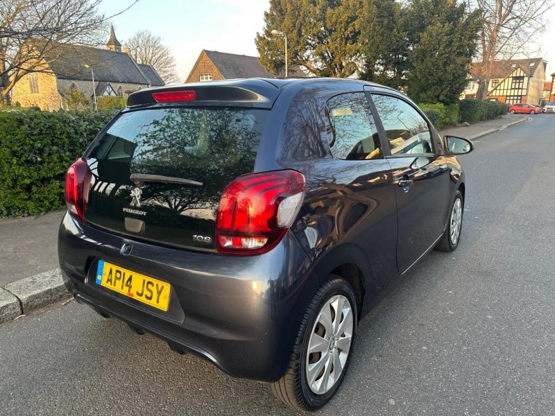 PEUGEOT 108