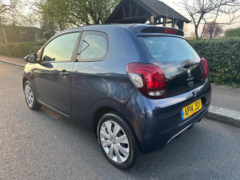 PEUGEOT 108