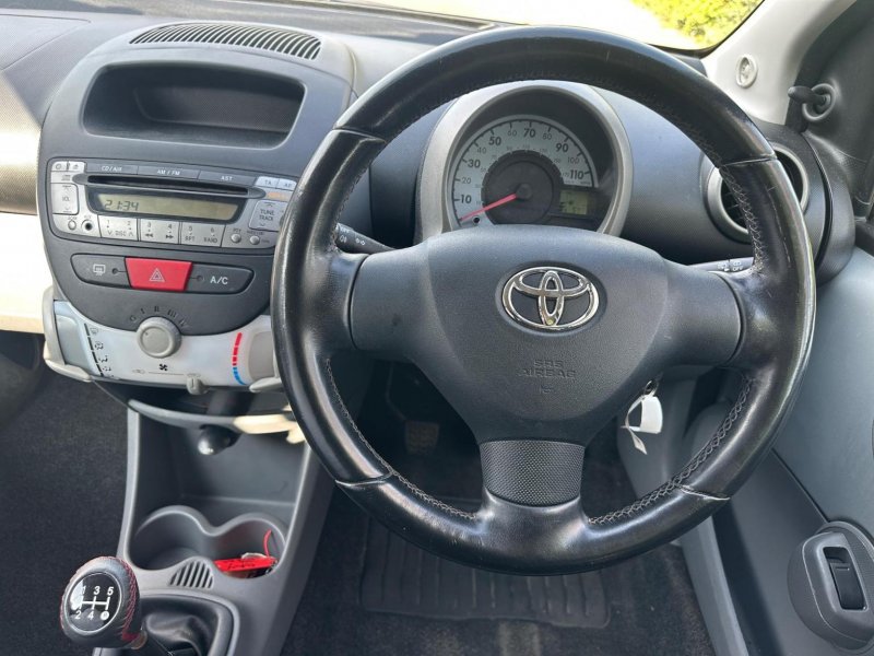 TOYOTA AYGO