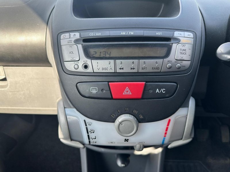 TOYOTA AYGO