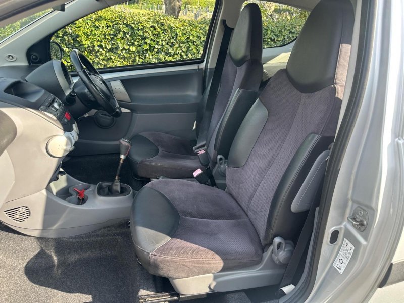 TOYOTA AYGO