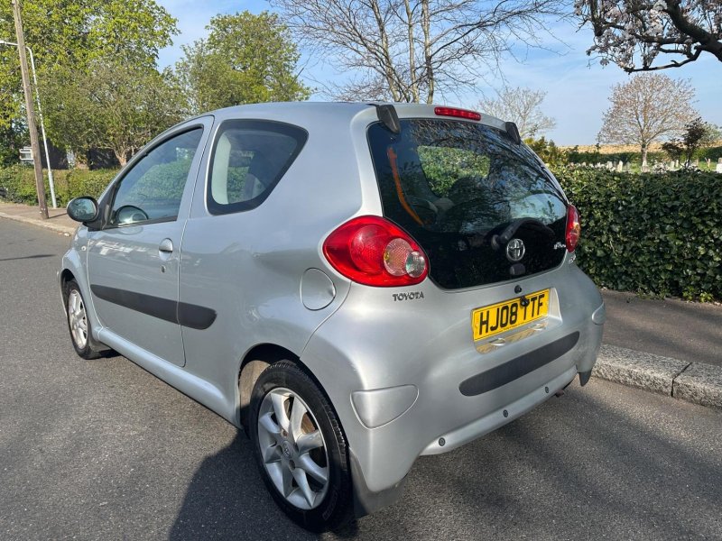 TOYOTA AYGO