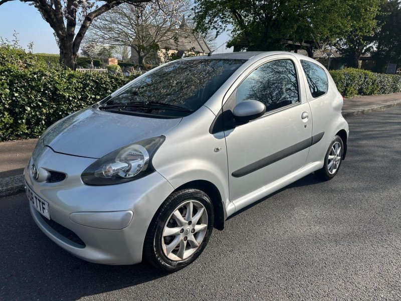 TOYOTA AYGO