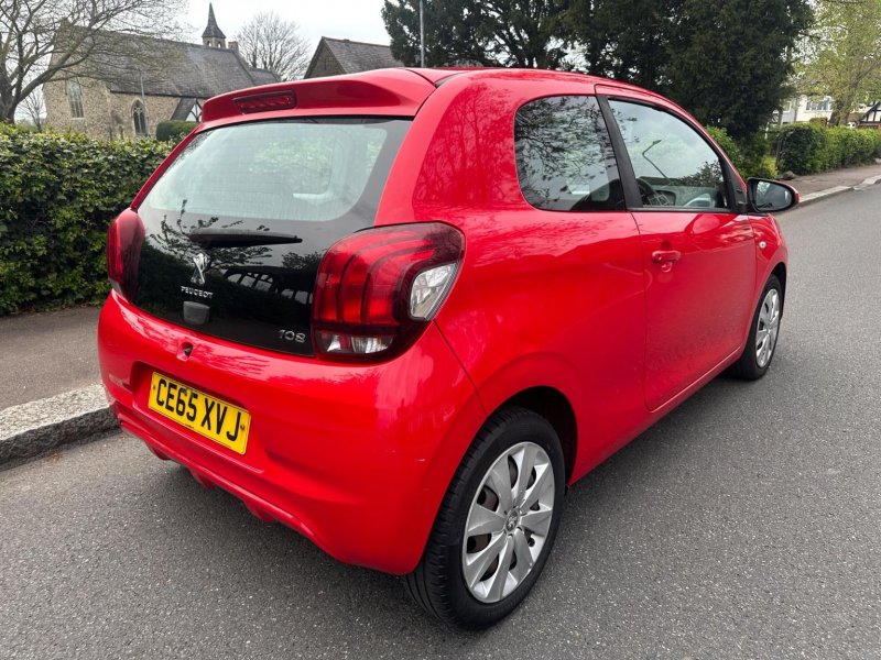 PEUGEOT 108