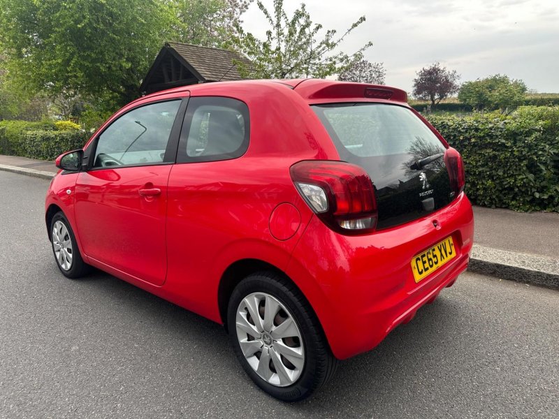 PEUGEOT 108