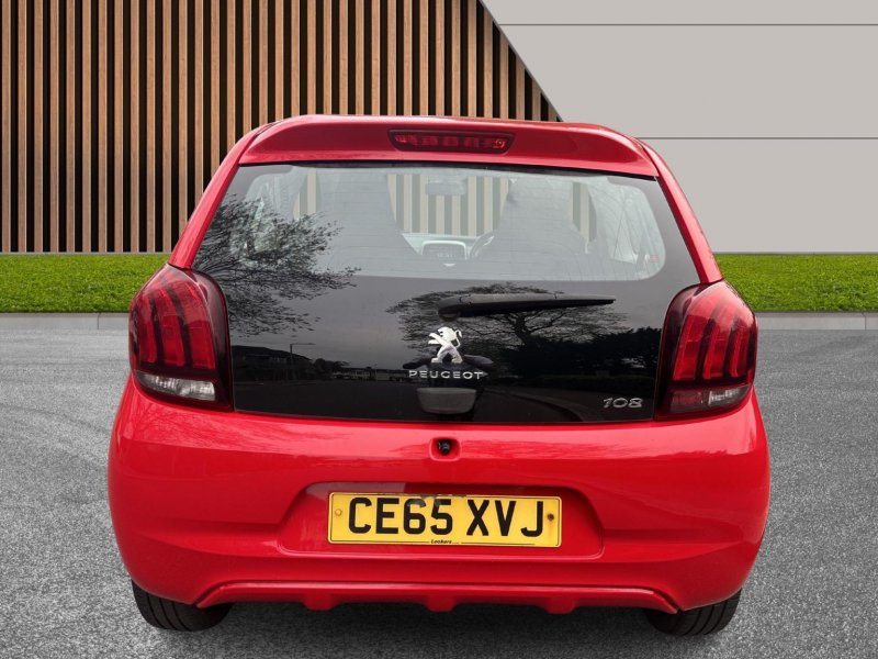 PEUGEOT 108