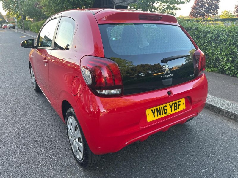 PEUGEOT 108