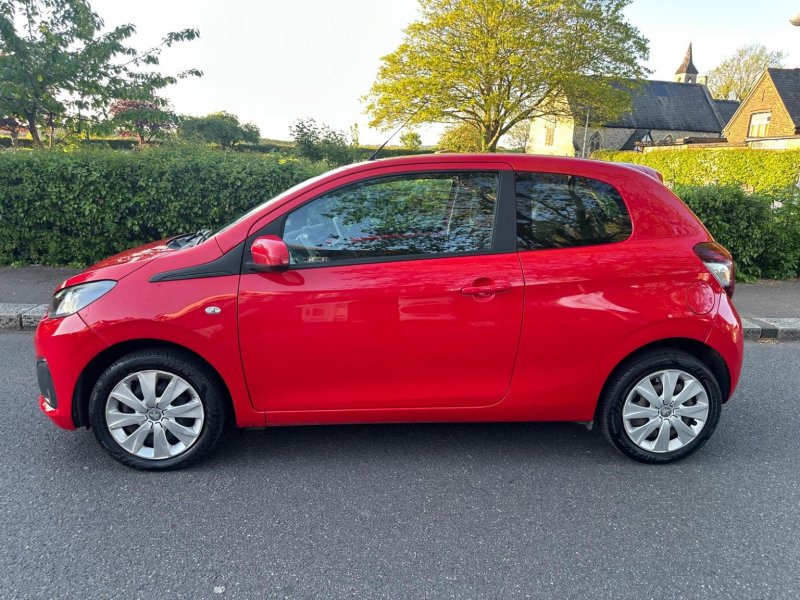 PEUGEOT 108