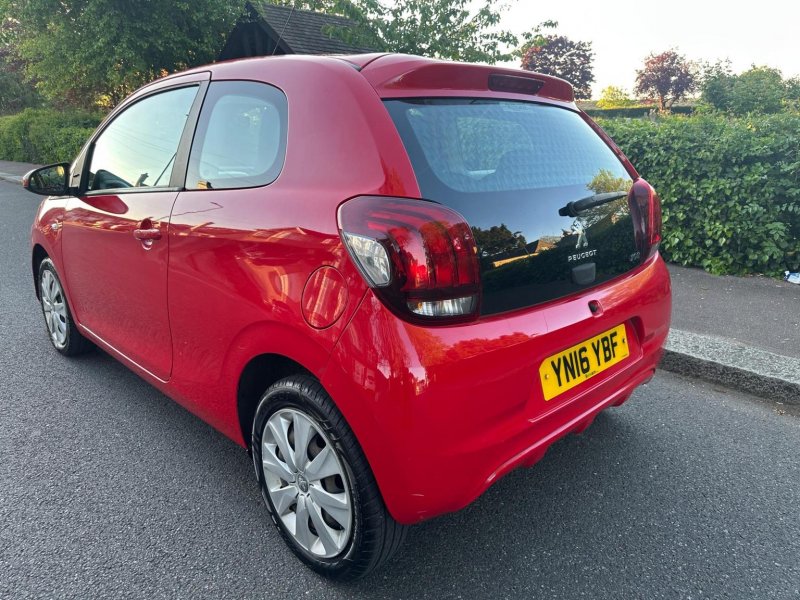 PEUGEOT 108