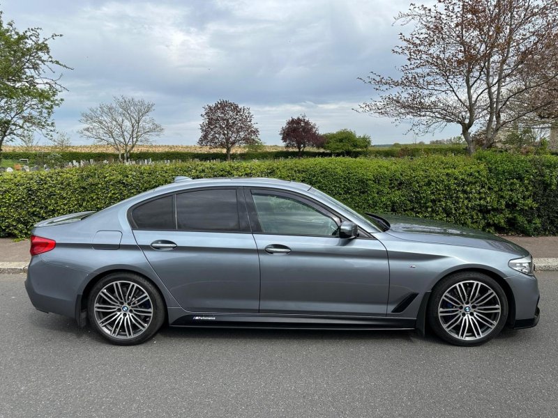 BMW 5 SERIES