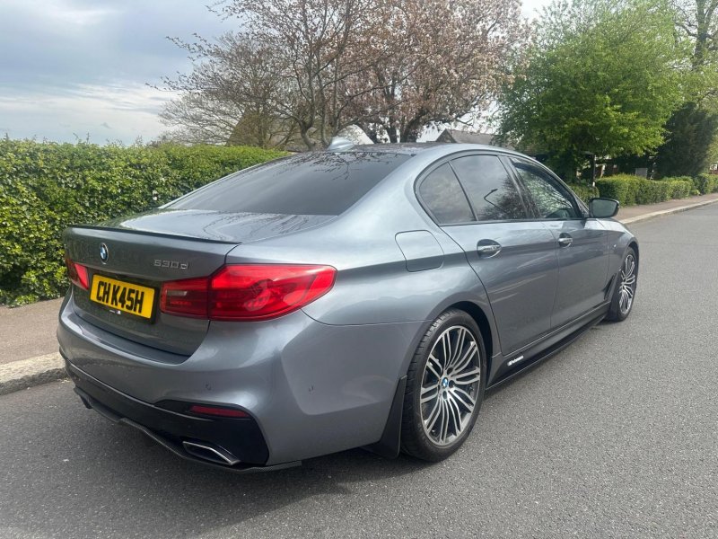 BMW 5 SERIES
