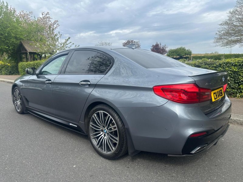 BMW 5 SERIES