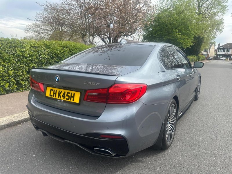 BMW 5 SERIES