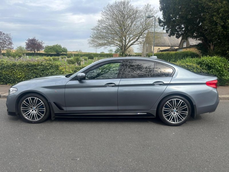 BMW 5 SERIES