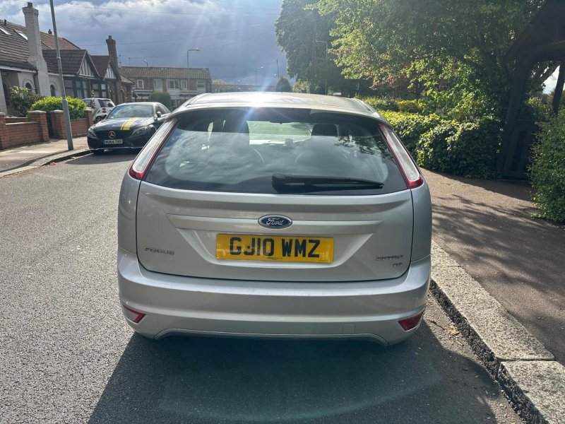 FORD FOCUS