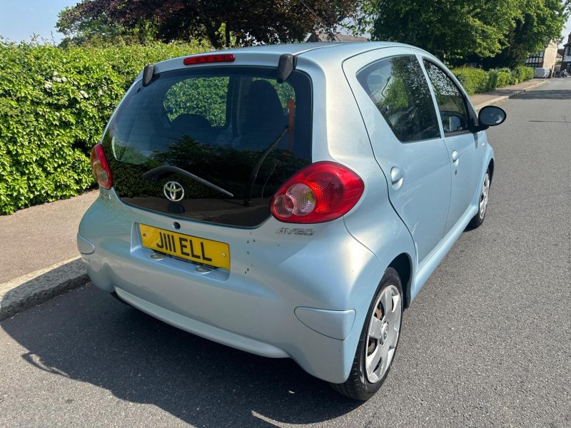 TOYOTA AYGO