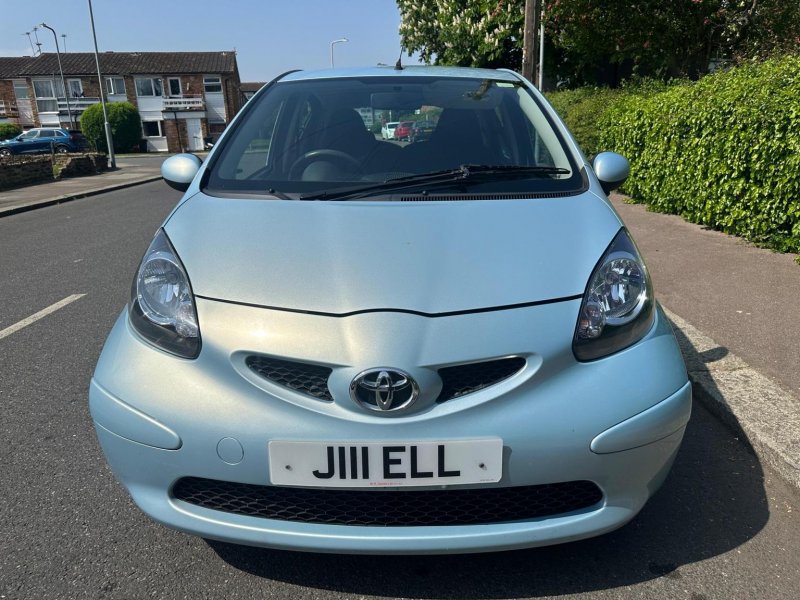 TOYOTA AYGO