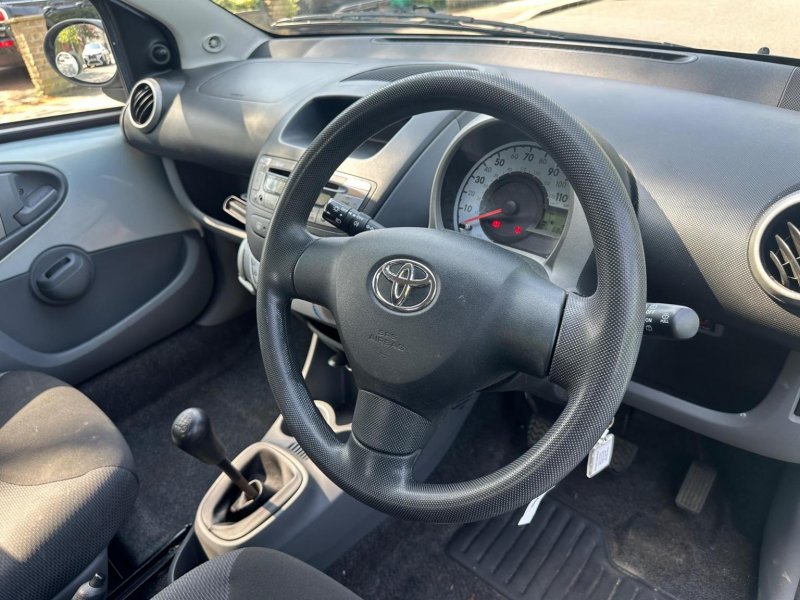 TOYOTA AYGO