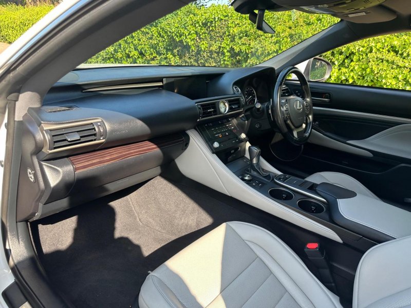 LEXUS RC