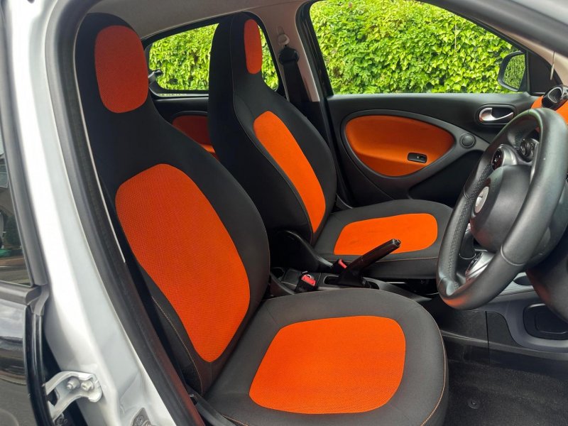SMART FORFOUR
