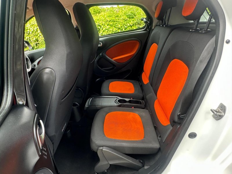 SMART FORFOUR