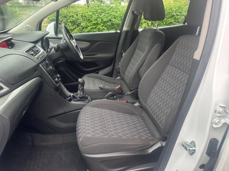 VAUXHALL MOKKA
