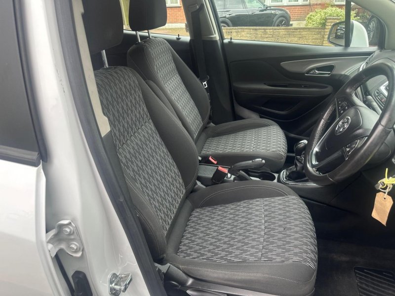 VAUXHALL MOKKA
