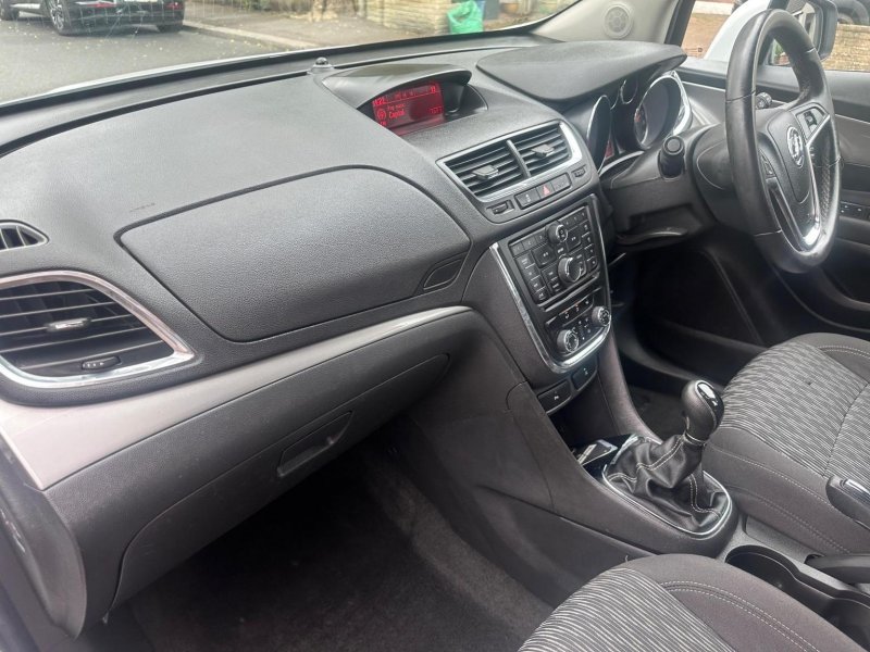 VAUXHALL MOKKA
