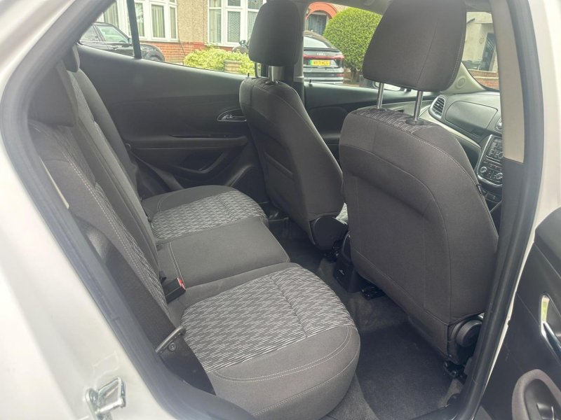 VAUXHALL MOKKA