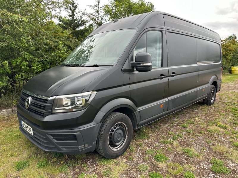 View VOLKSWAGEN CRAFTER 2.0 TDI CR35 Trendline FWD LWB High Roof Euro 6 (s/s) 5dr