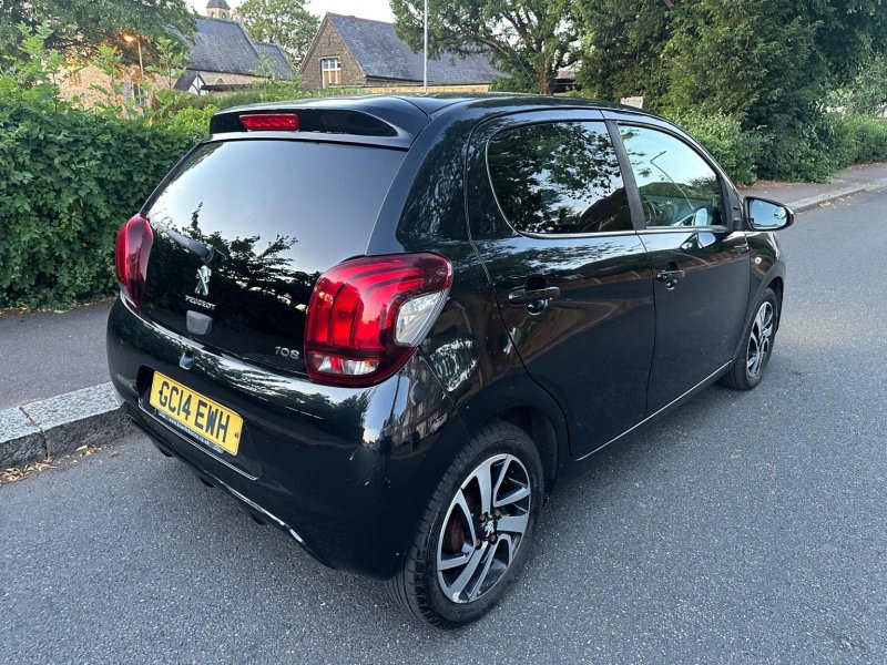 PEUGEOT 108